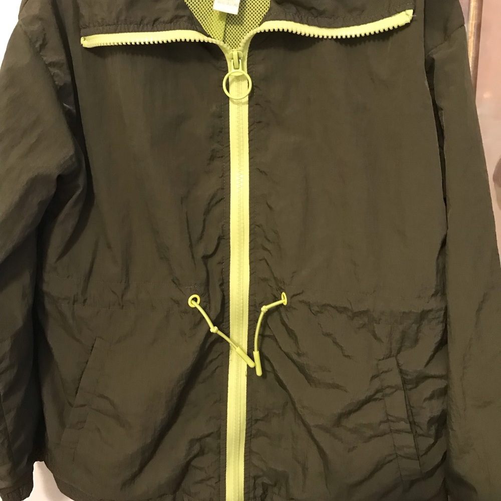Girl Jacket ๐ง๐ผ - Picture 2 of 5